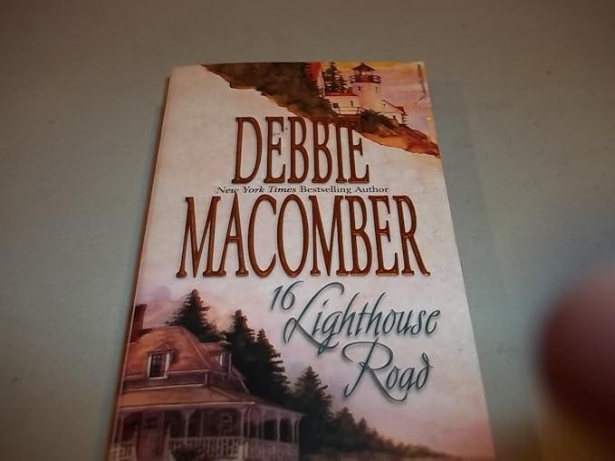16 Lighthouse Road (Cedar Cove, Book 1)